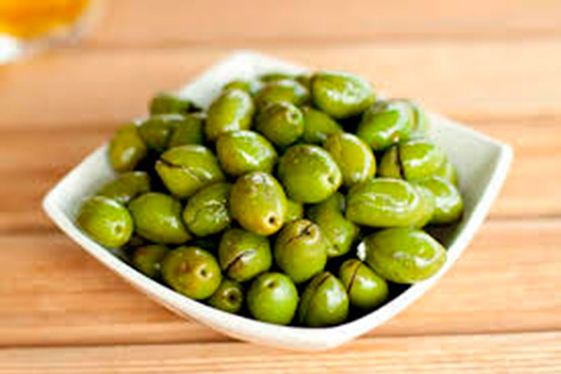 Kora Oliva Sevilla, a Sevillian company dedicated to the manufacture and packaging of olives and olives. Olives and olives packing machines, we export olives and olives. Manufacture and packaging of pickles